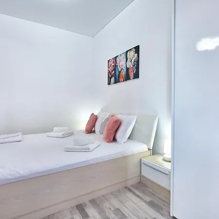 Sunrise 2 Tomis Apartmán Năvodari